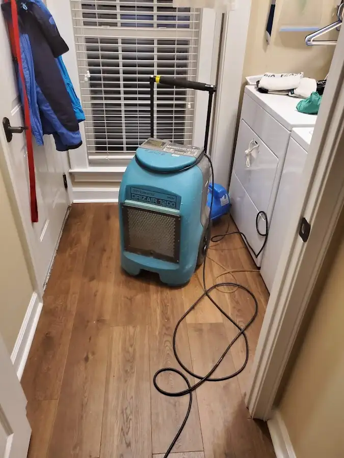 Commercial dehumidifier deployed for Crawl Space Restoration in Tuscaloosa